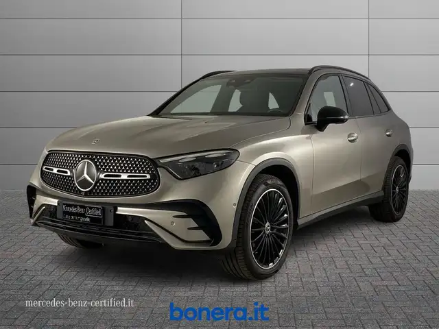 Mercedes-Benz 300 main image