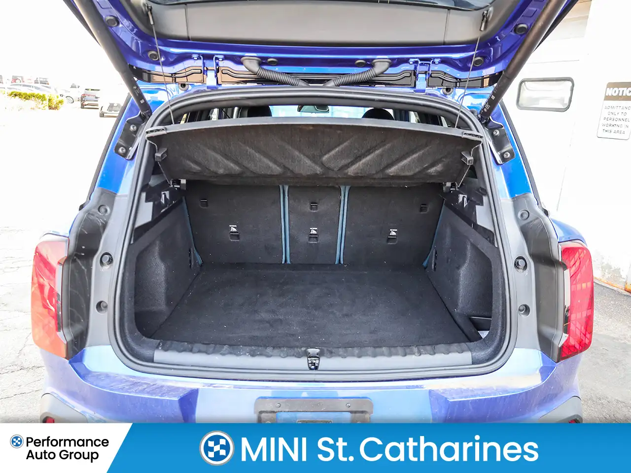 MINI Countryman снимка MINI Countryman