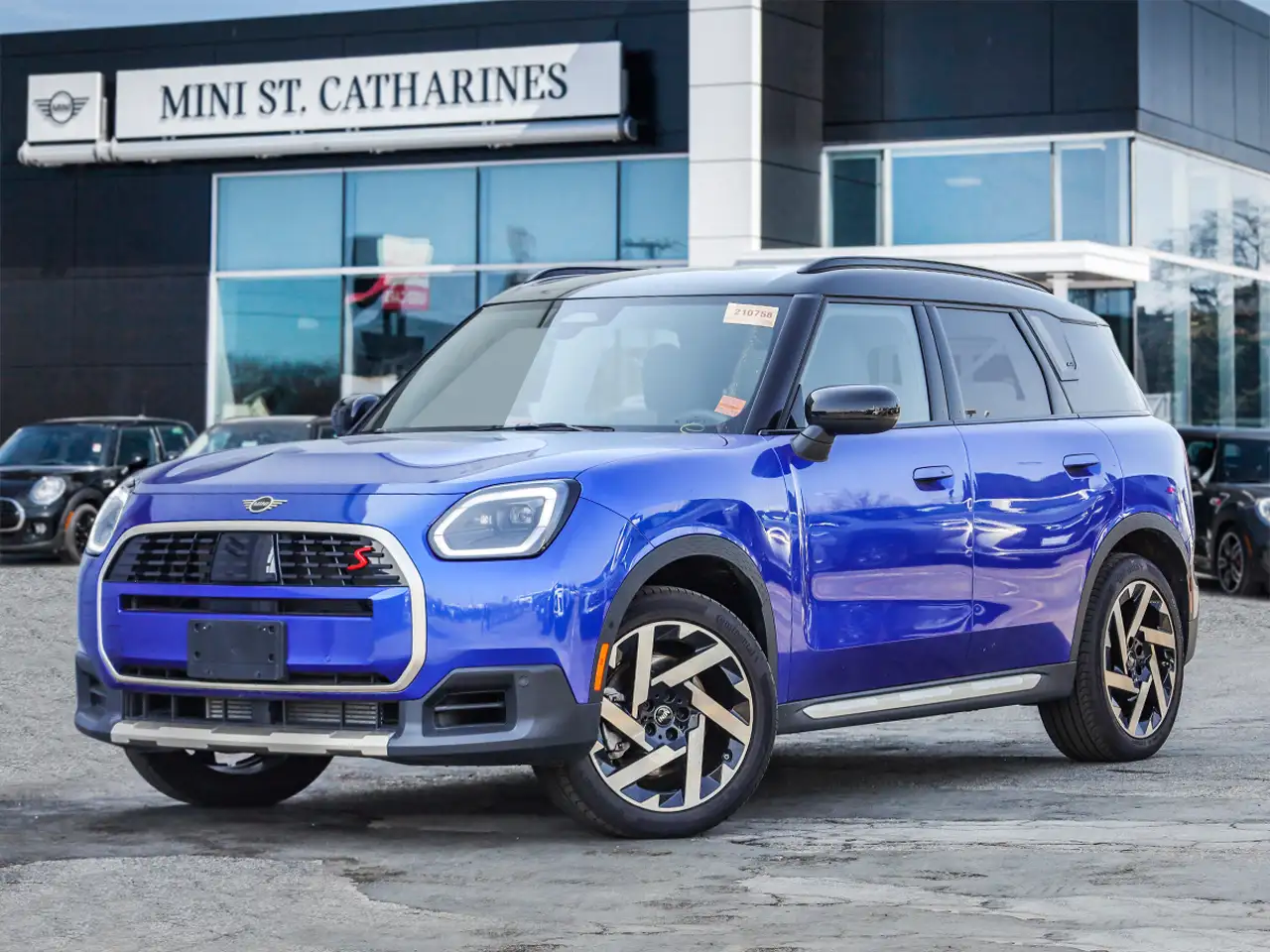 MINI Countryman снимка MINI Countryman