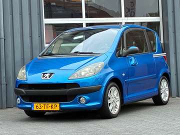 1.6-16V Sesam Sporty Automaat Climatecontrole Trek