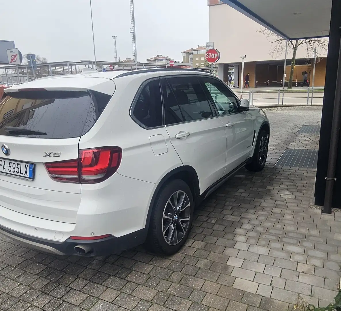 BMW X5 xdrive25d 231cv auto Bianco - 2