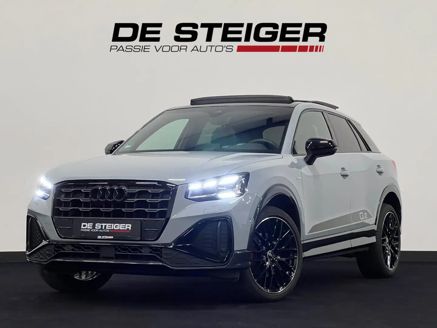 Audi Q2 35 TFSI 3 x S line ACC Pano Keyless B&O Sfeer Matr Grau - 1