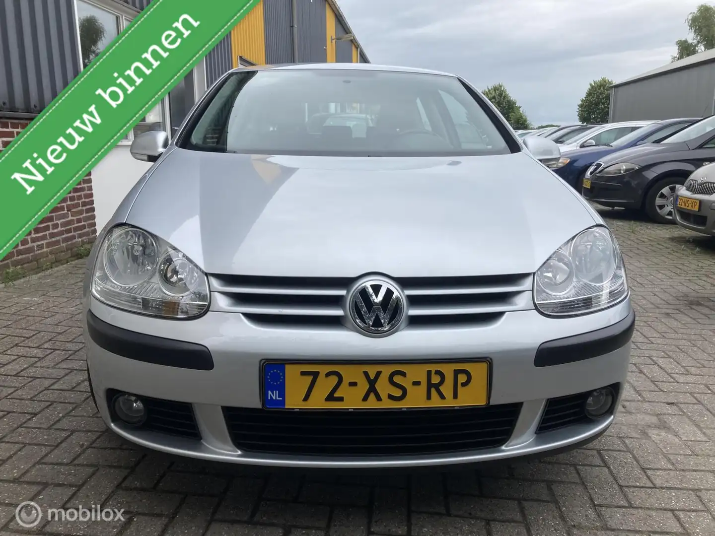 Volkswagen Golf 1.6 FSI Comfortline Grijs - 2