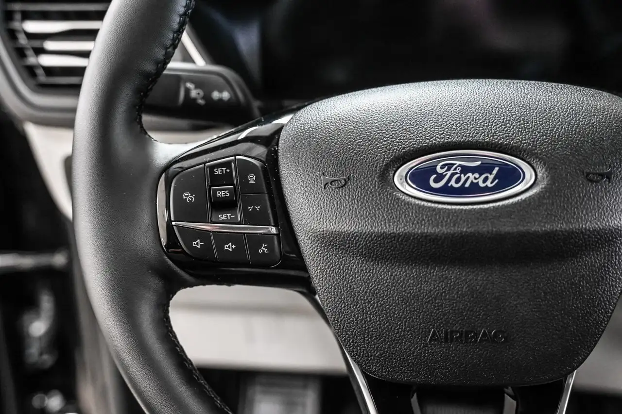 Ford Escape снимка Ford Escape