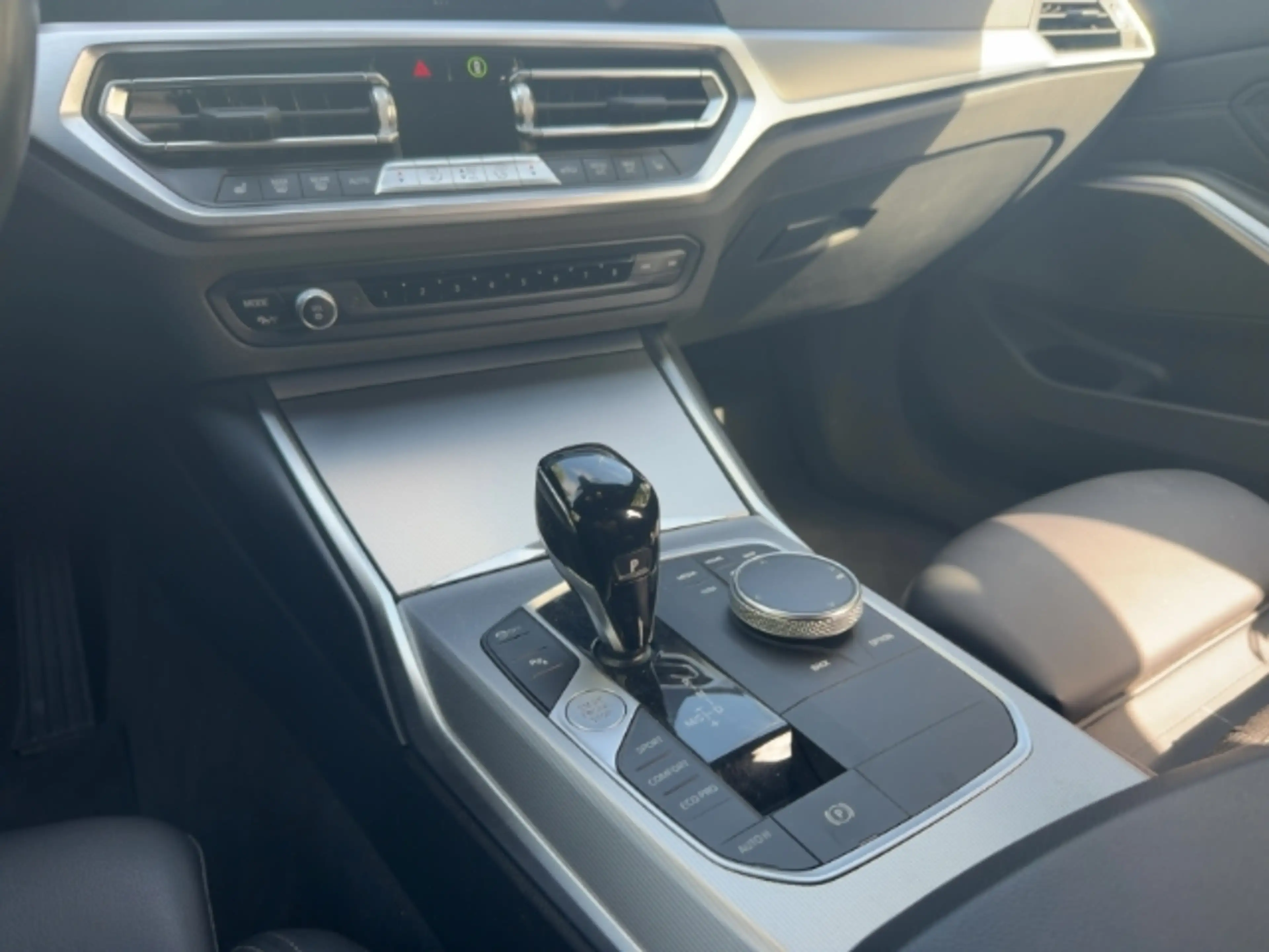 BMW 330 d Touring HUD StandHZG Navi Digitales Cockpit Soun — photo 11