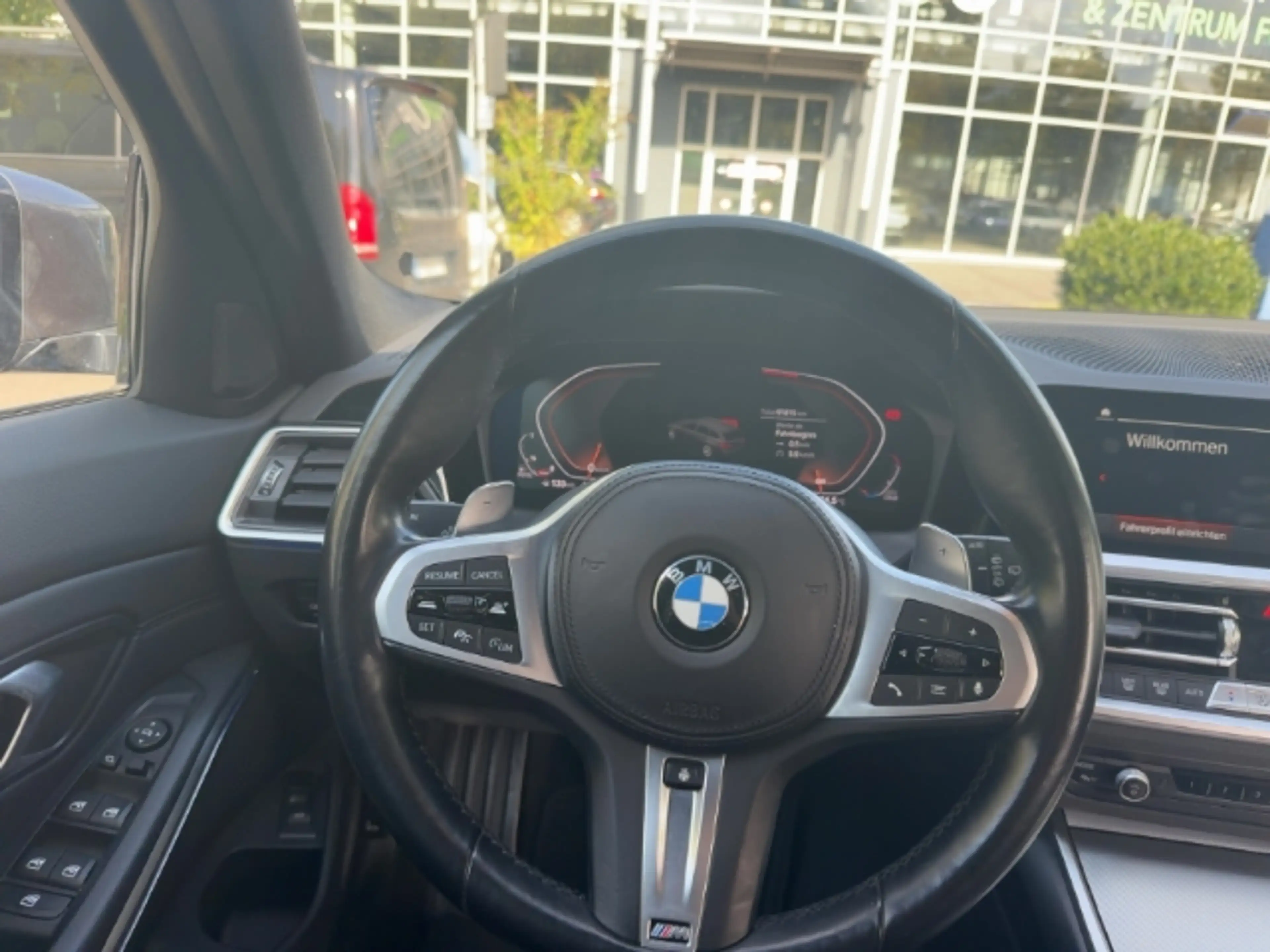 BMW 330 d Touring HUD StandHZG Navi Digitales Cockpit Soun — photo 9