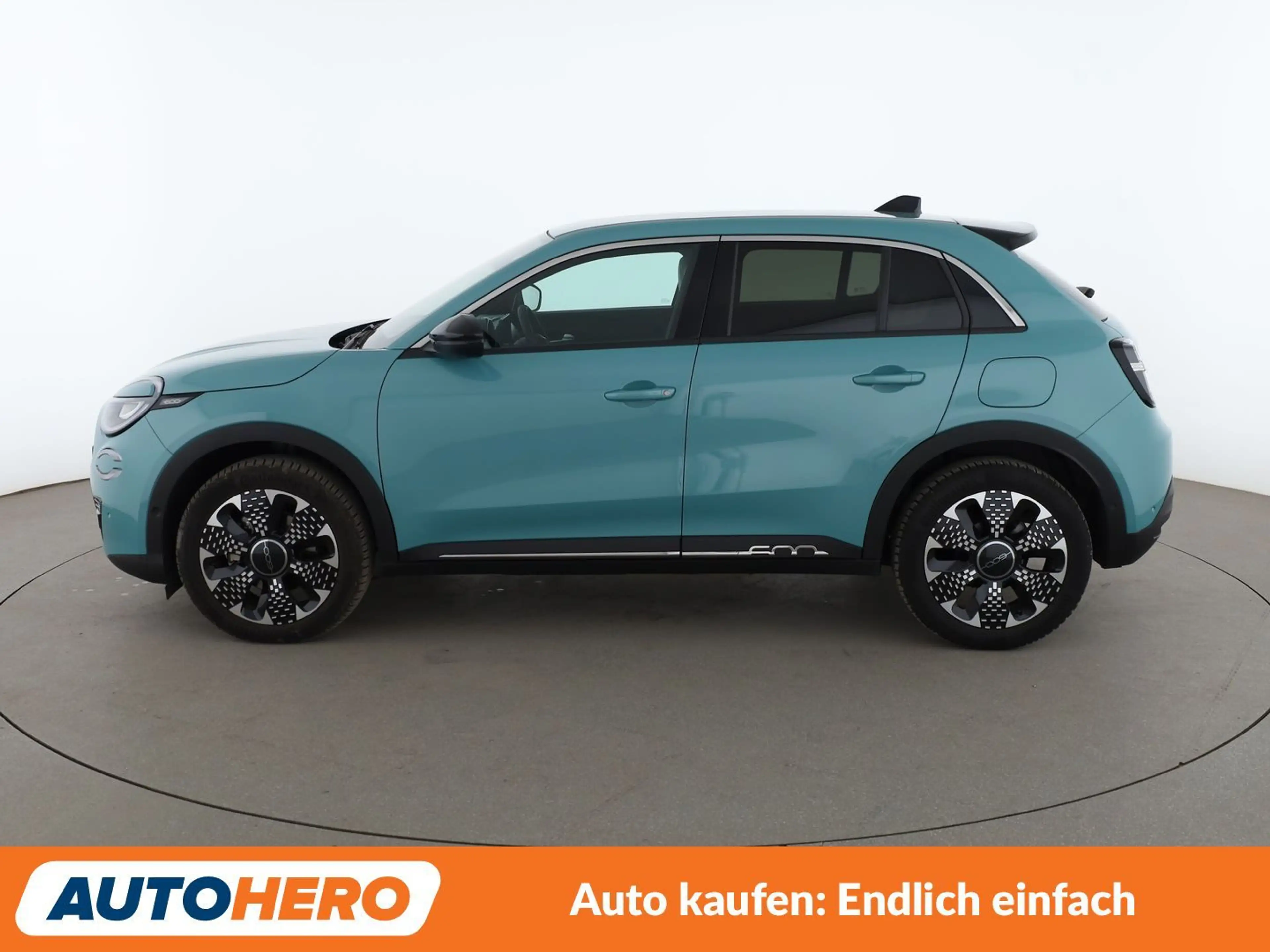 Fiat 600 1.2 Mild-Hybrid La Prima Aut.*NAVI*LED*CAM*SPUR* — photo 3