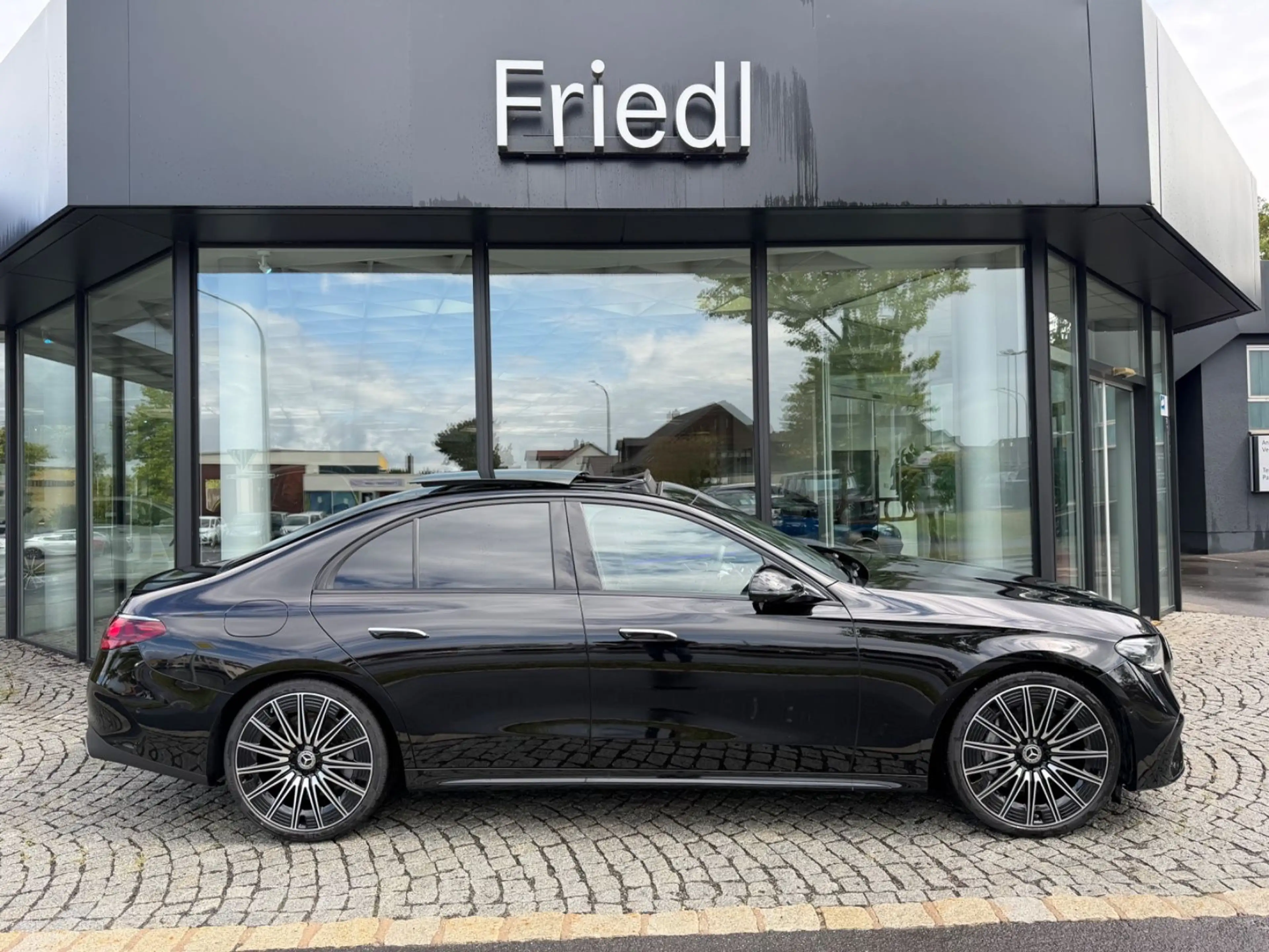 Mercedes-Benz E 450 d 4M AMG VOLL,HUD, AIRMA., NAPPA, SUPERSCR — photo 2