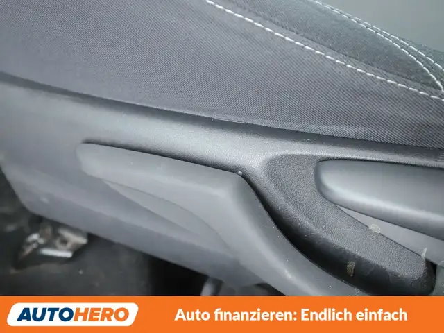 Toyota Yaris view 29