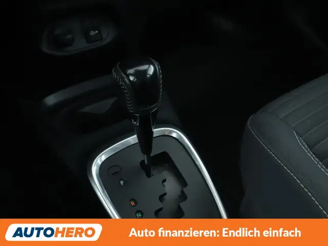Toyota Yaris view 24