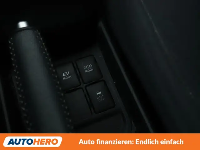 Toyota Yaris view 25