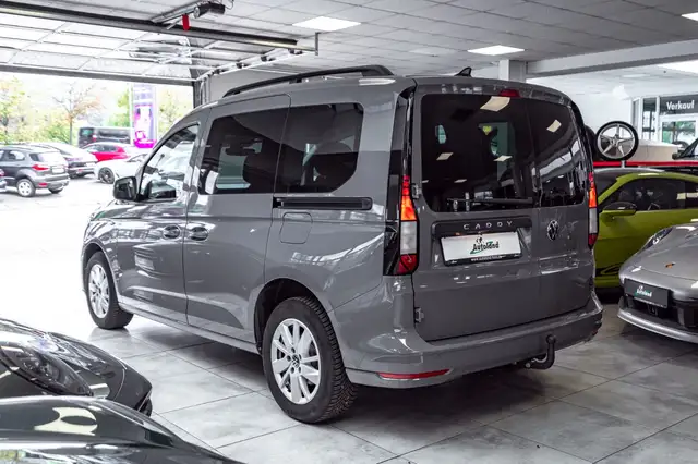 Volkswagen Caddy view 5