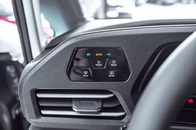 Volkswagen Caddy view 24