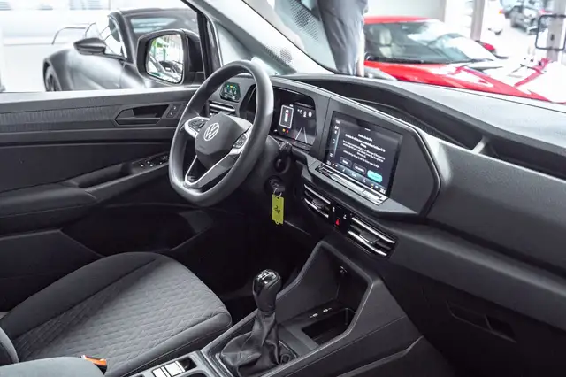 Volkswagen Caddy view 21