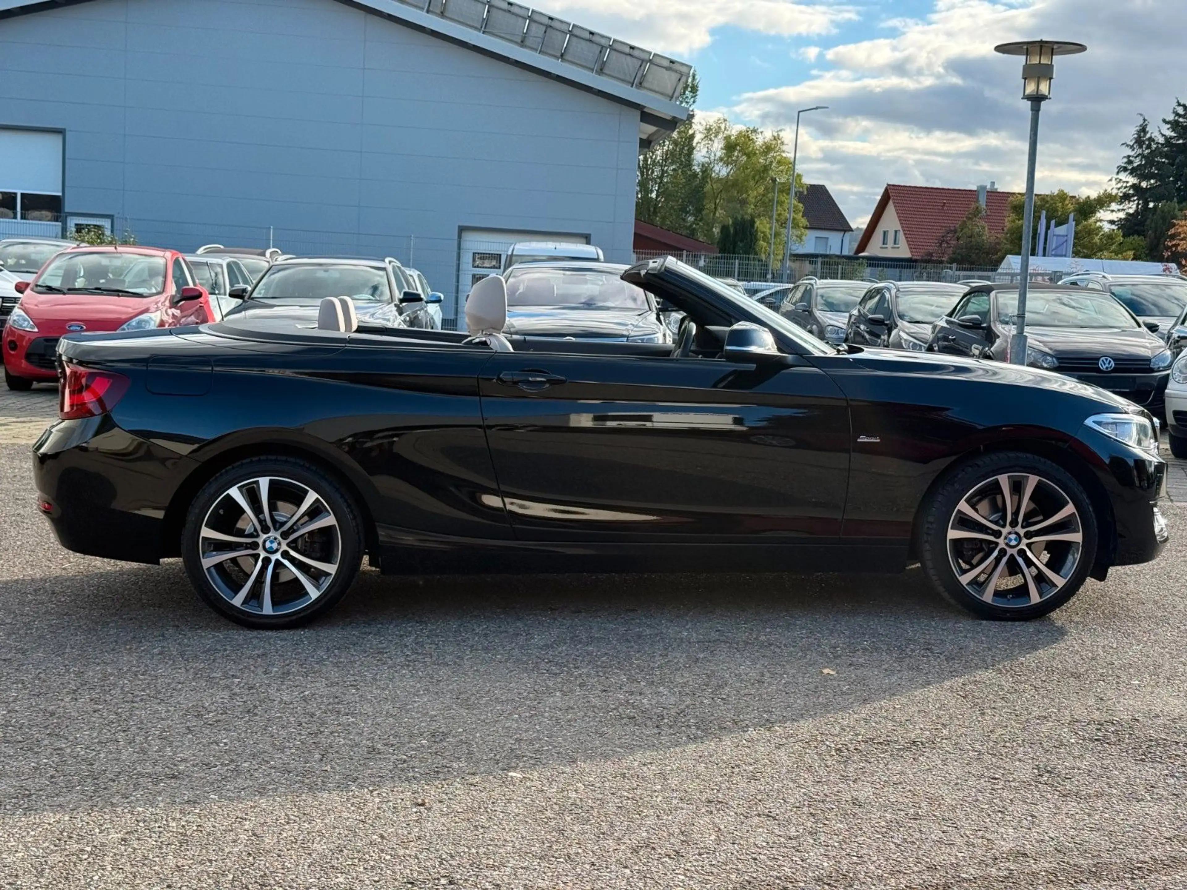 BMW 220 i Cabrio Sport Line-Leder-Navi-Xenon-SHZ — photo 13