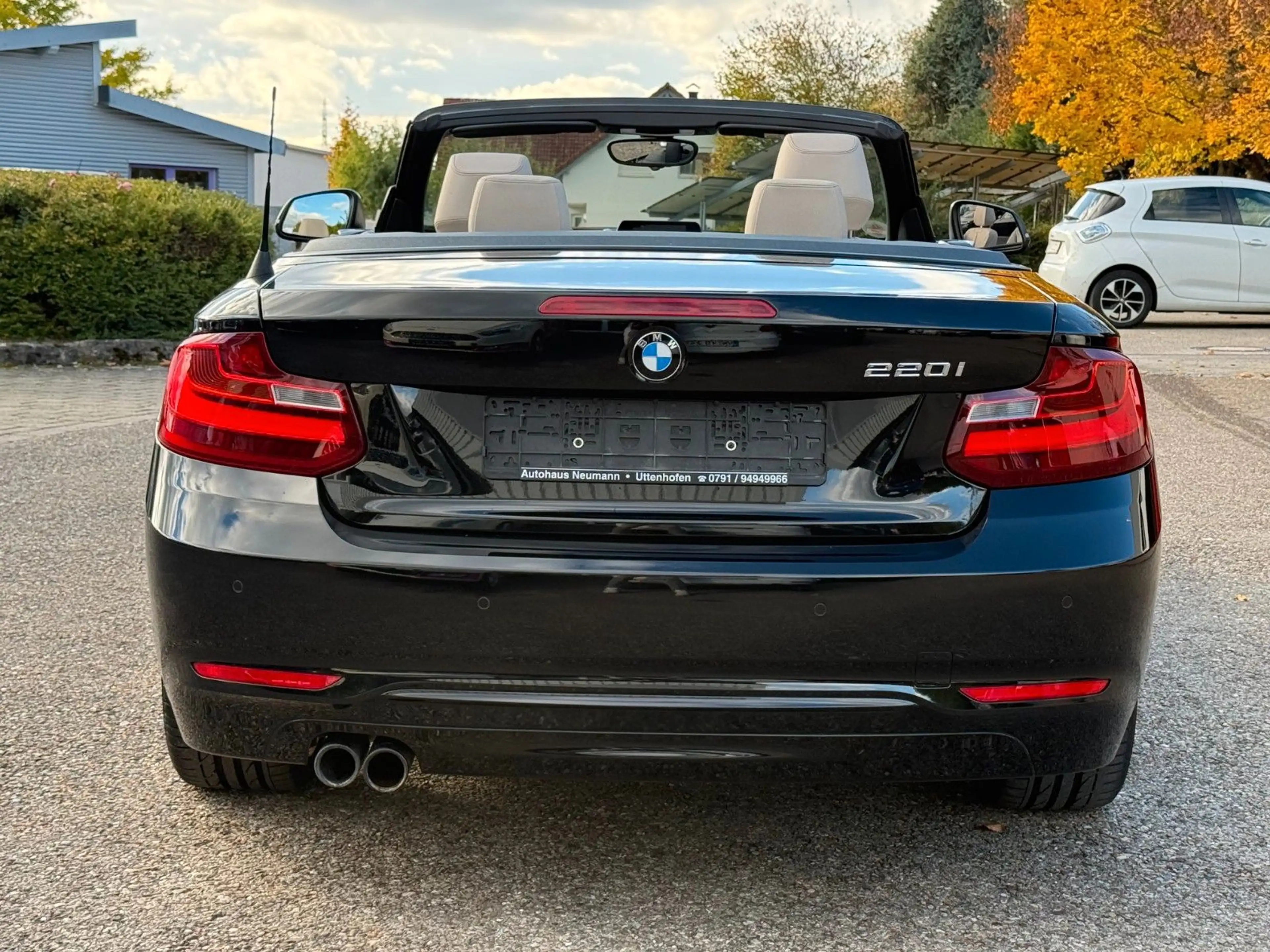 BMW 220 i Cabrio Sport Line-Leder-Navi-Xenon-SHZ — photo 11