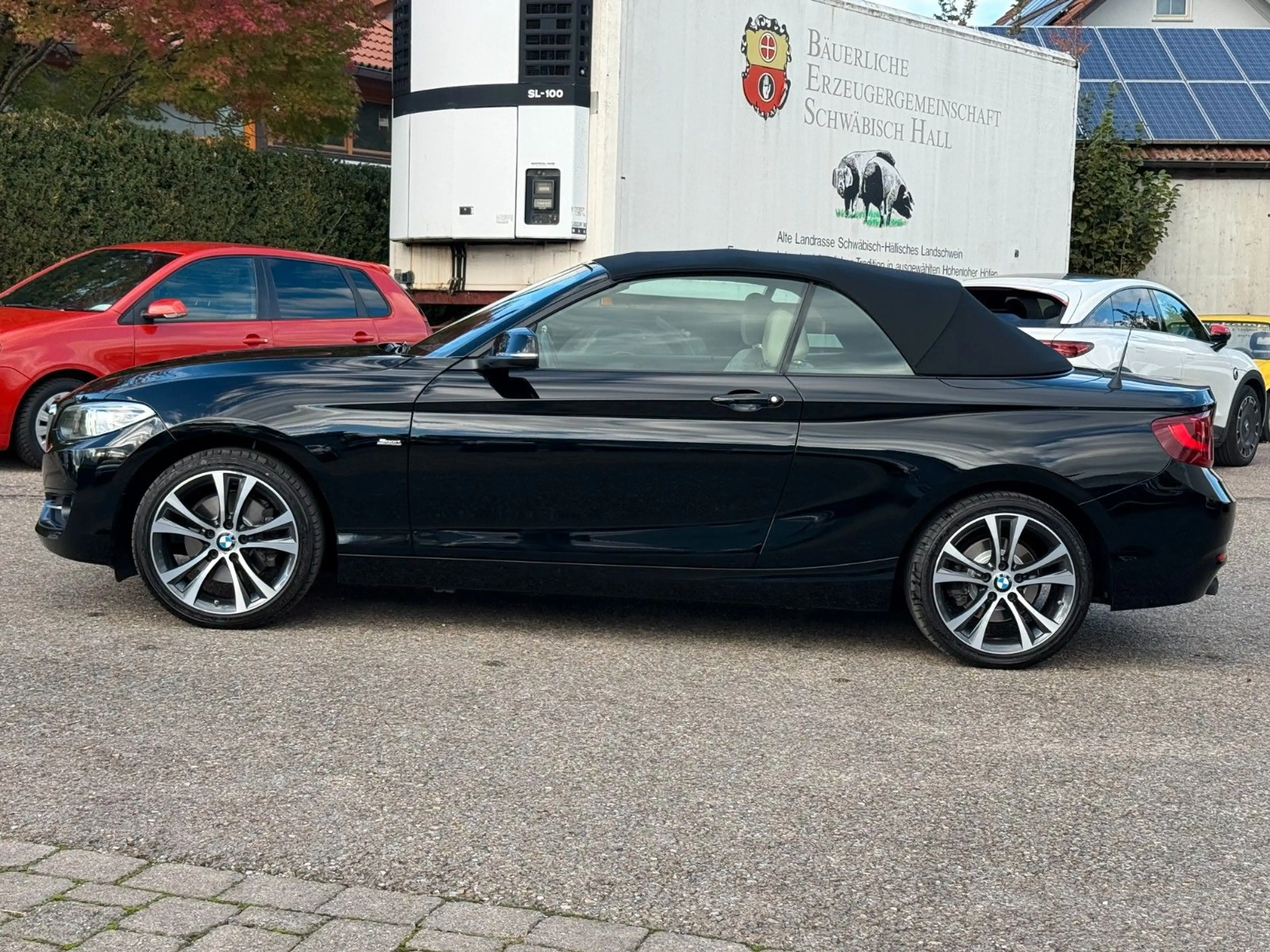 BMW 220 i Cabrio Sport Line-Leder-Navi-Xenon-SHZ — photo 4
