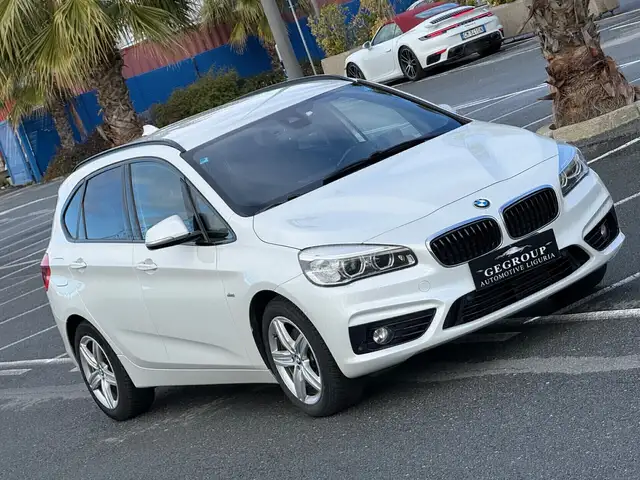 BMW 220 xDrive 190 CV-Sport-FULL GANCIO TRAINO-HEAD UP DISPLAY-NAVI PRO-BIANCO PERLA-LED-SERVICE BMW-PERMUTABILE-