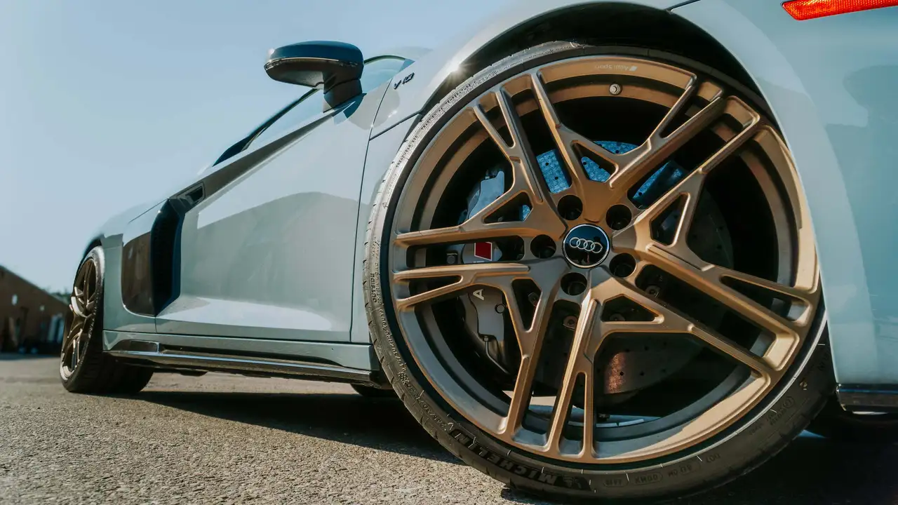 Audi R8 снимка Audi R8