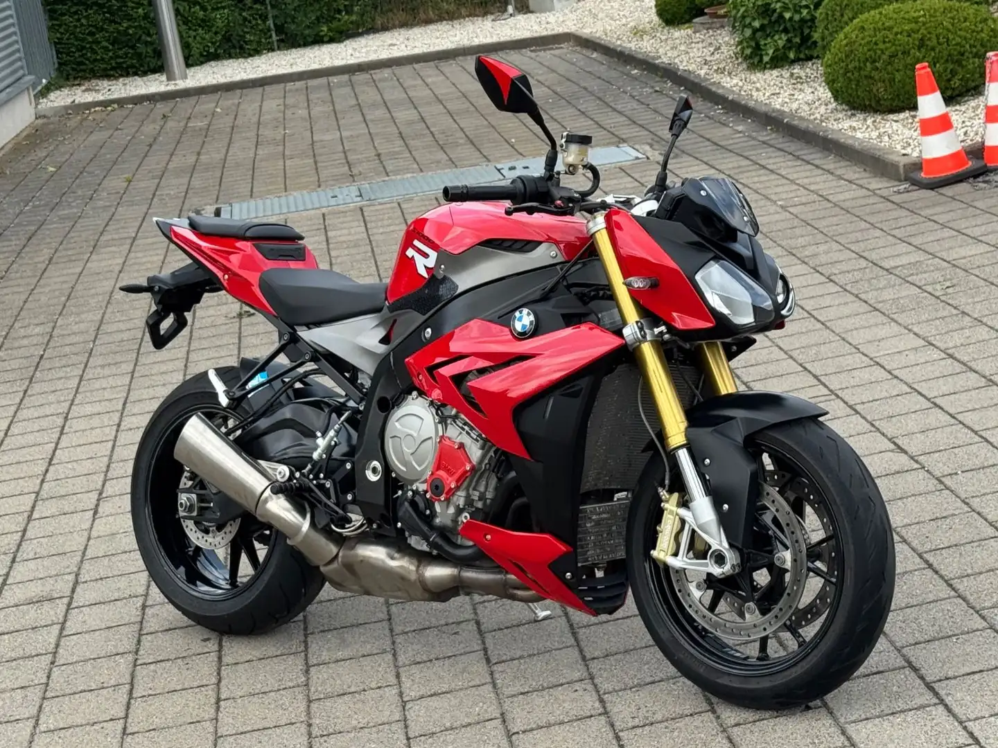 BMW S 1000 R Piros - 1