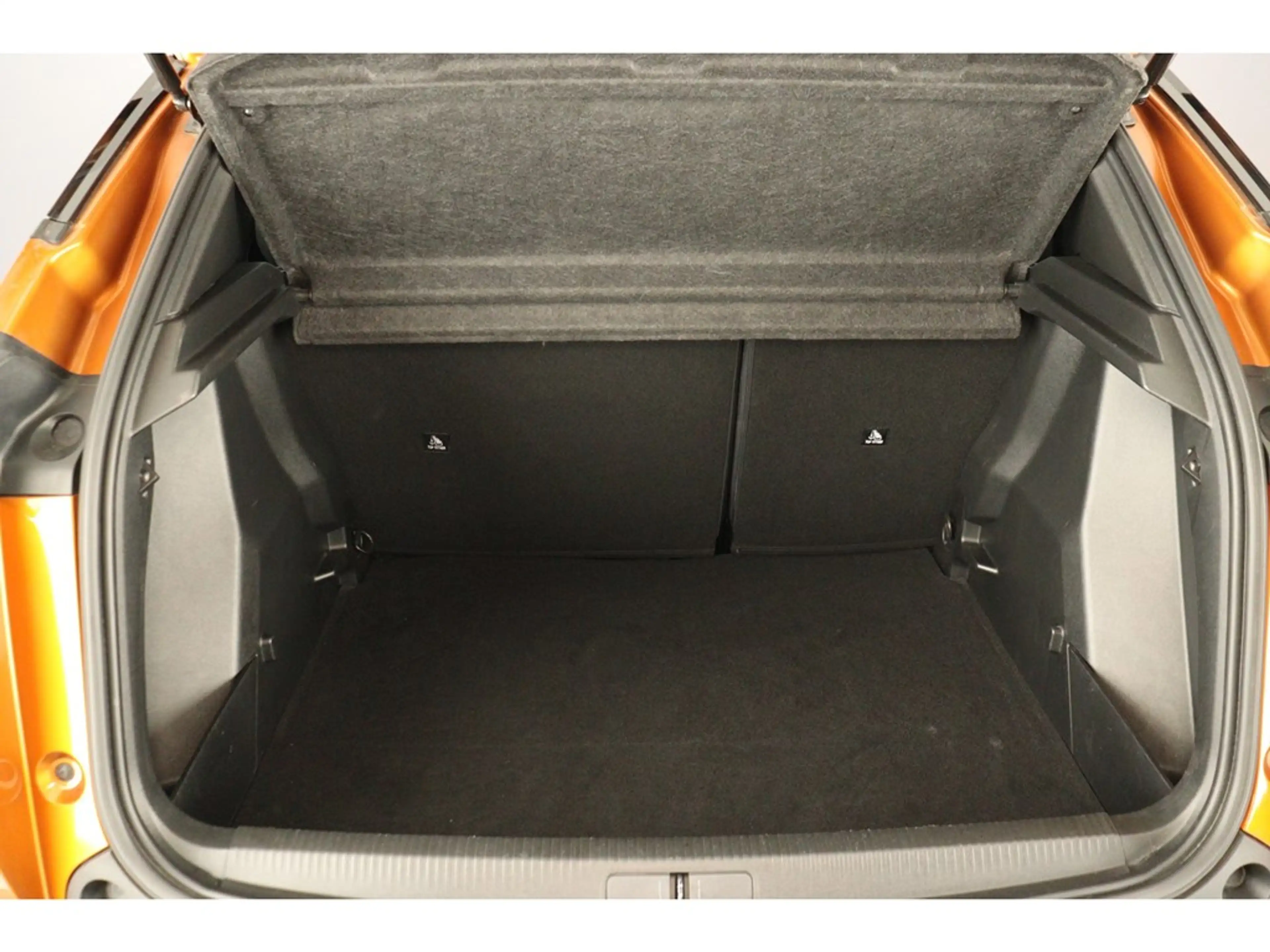 Peugeot e-2008 136pk Active — photo 13