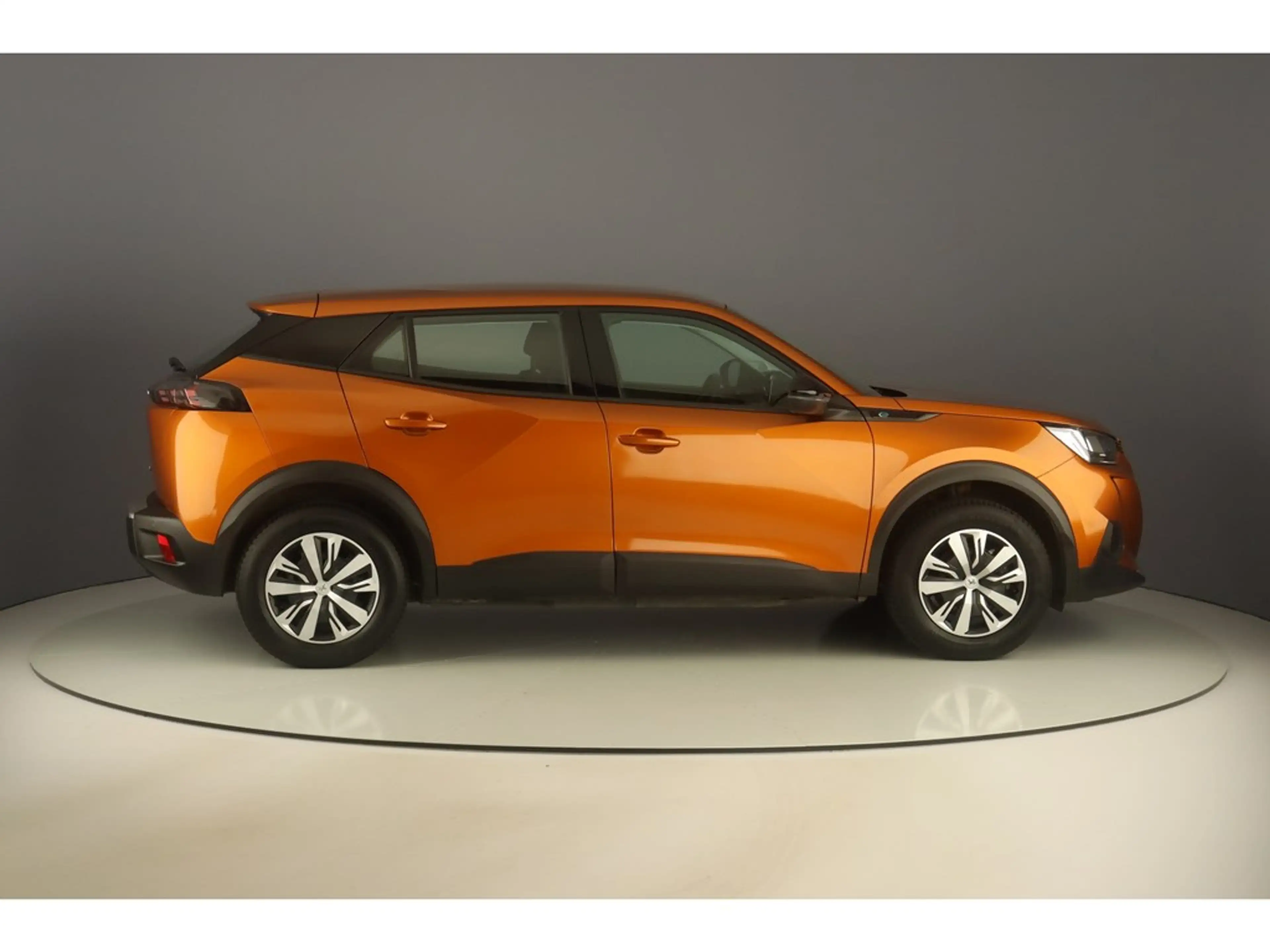 Peugeot e-2008 136pk Active — photo 6