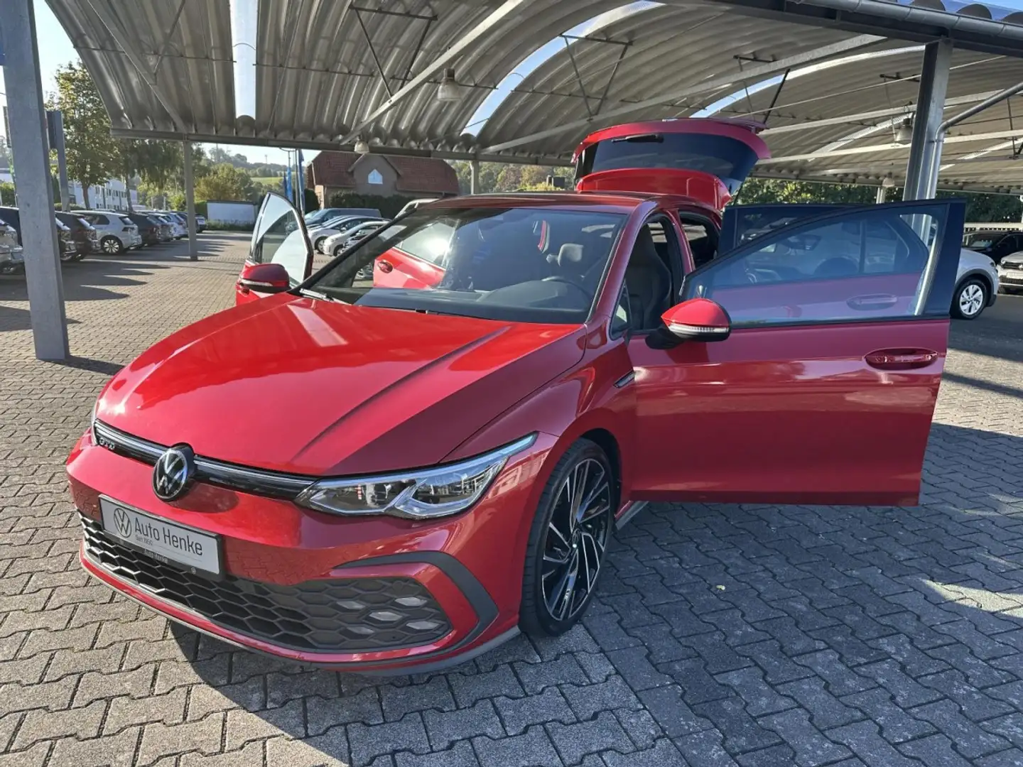Volkswagen Golf VIII 2.0 GTD DSG NAVI + REAR VIEW + STANDHEIZUNG Rot - 2