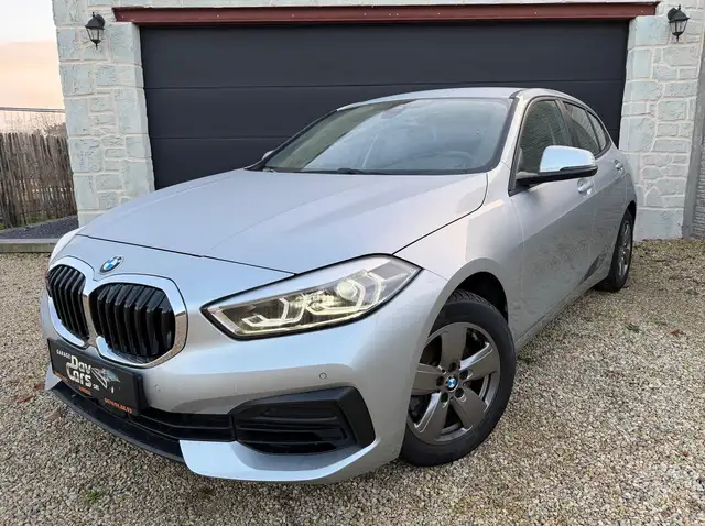 BMW 118 iA SportLine / FULL LED / Garantie 12 mois /