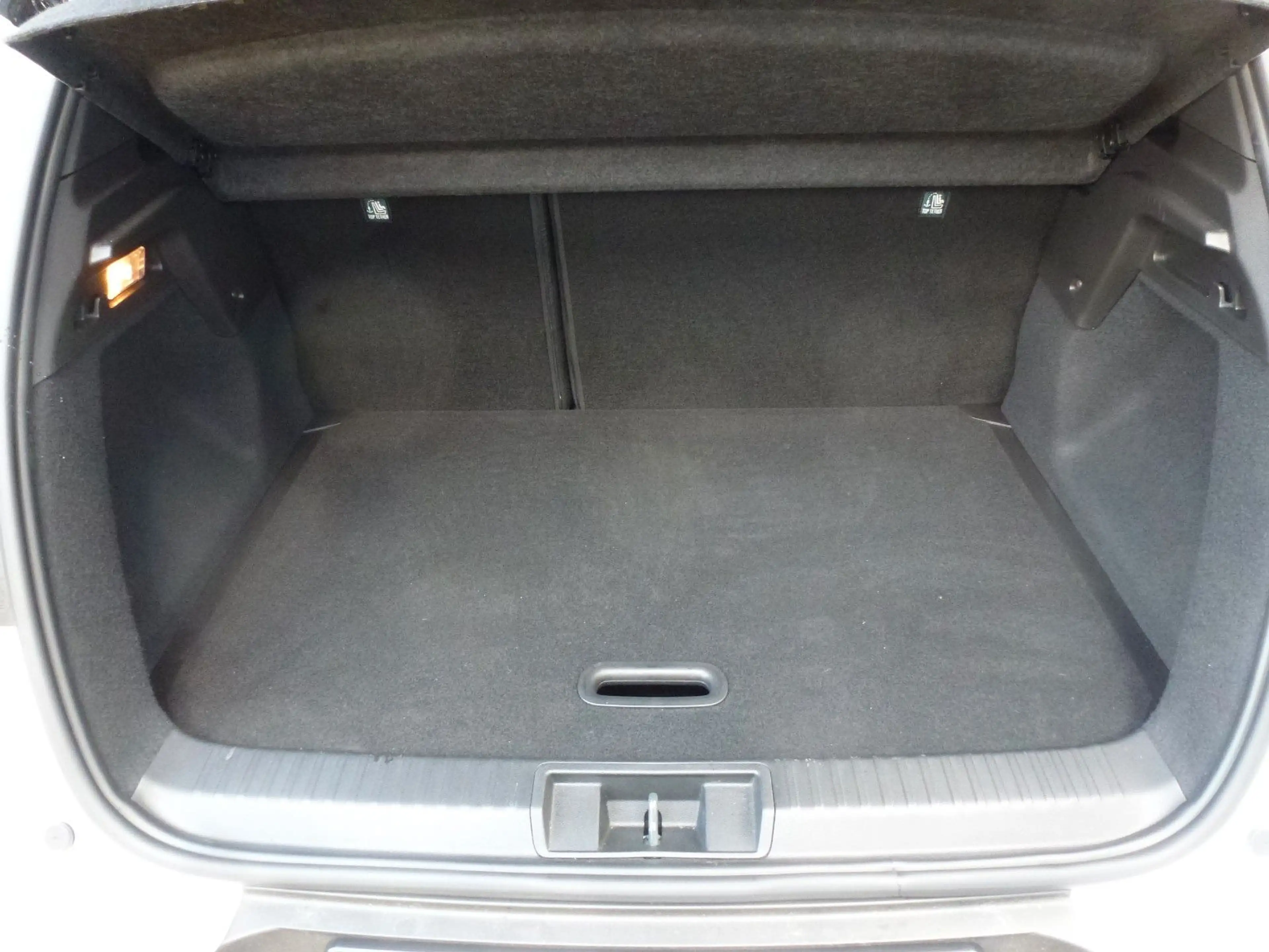 Renault Captur Mild Hybrid 160 EDC Techno — photo 7