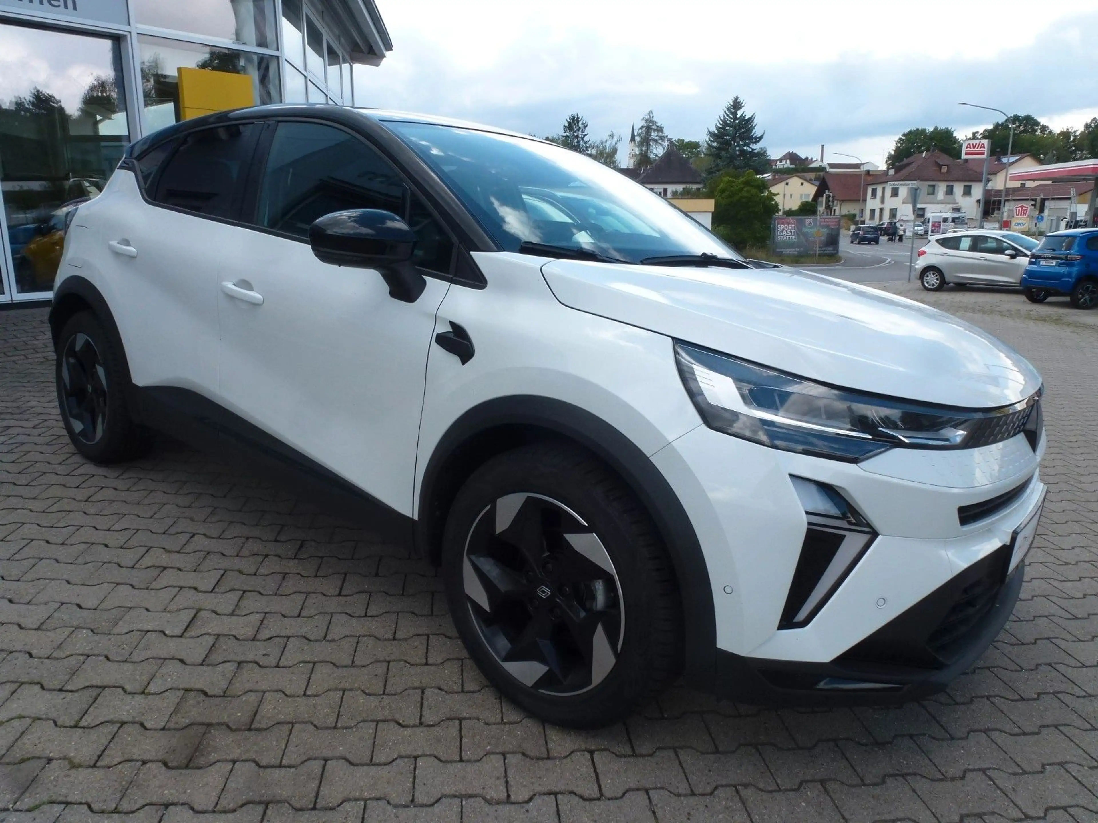 Renault Captur Mild Hybrid 160 EDC Techno — photo 4