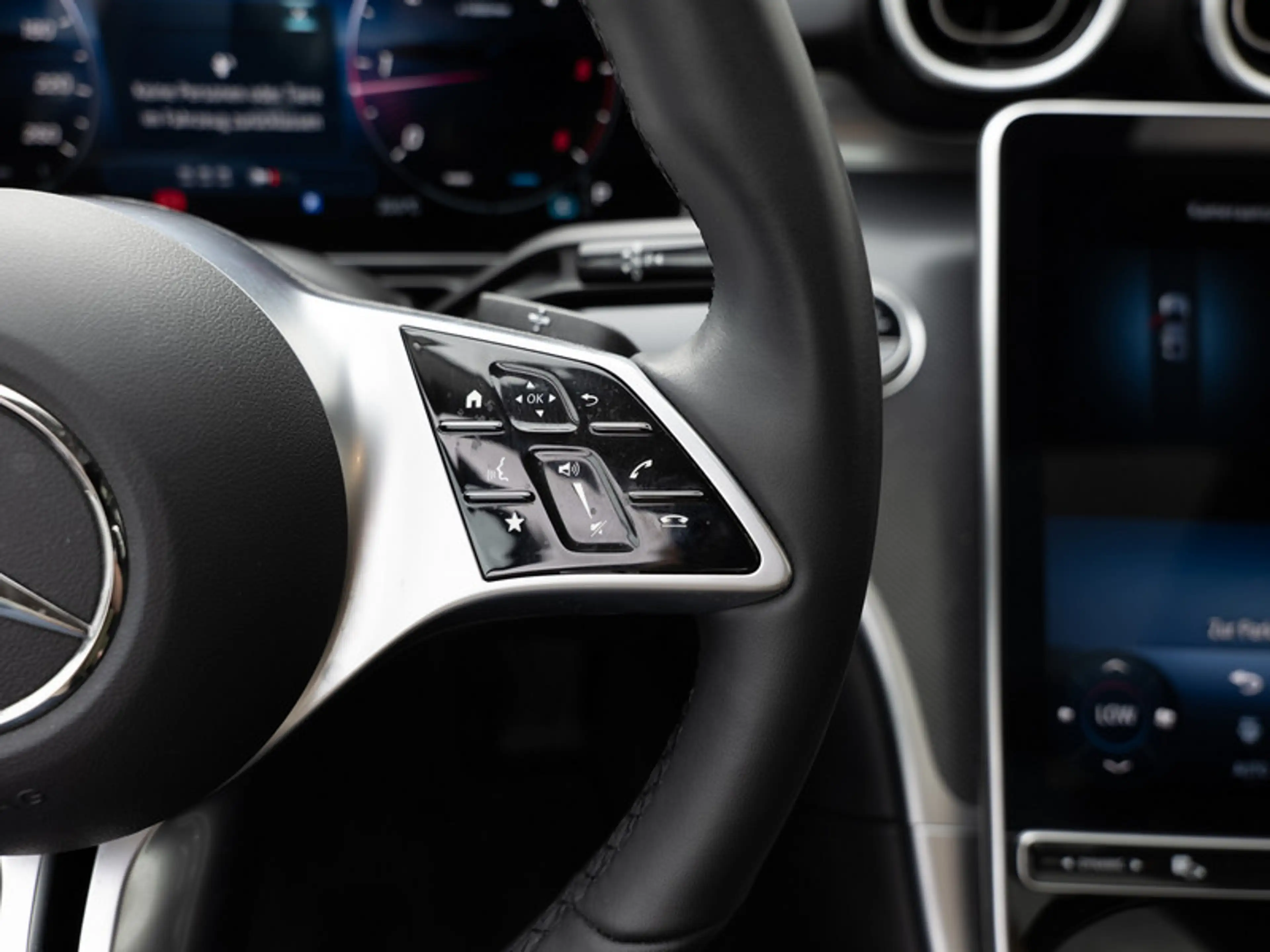 Mercedes-Benz C 220 d Avantgarde/LED/Pano/Totw/Leder/Winter — photo 15