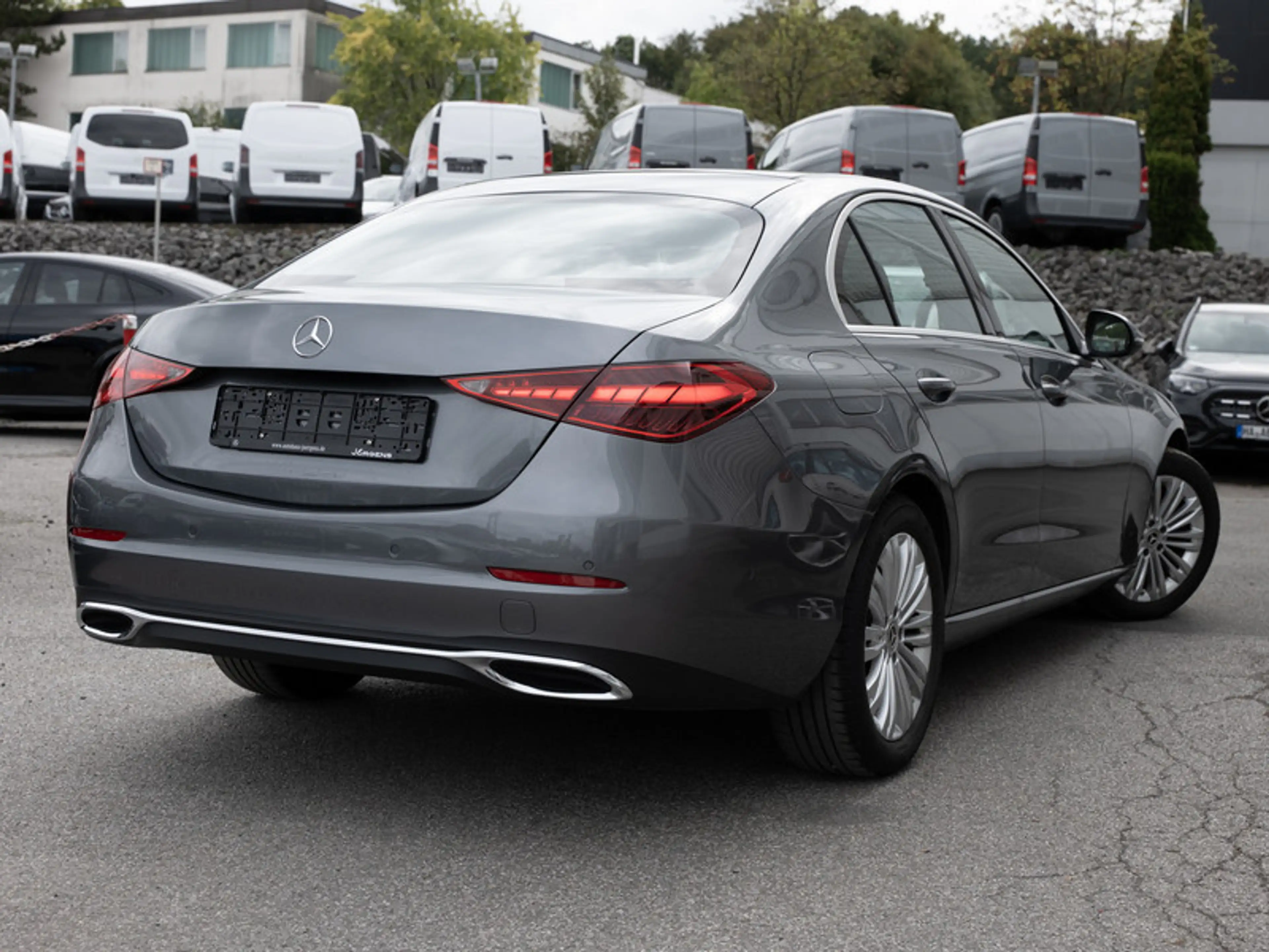 Mercedes-Benz C 220 d Avantgarde/LED/Pano/Totw/Leder/Winter — photo 4