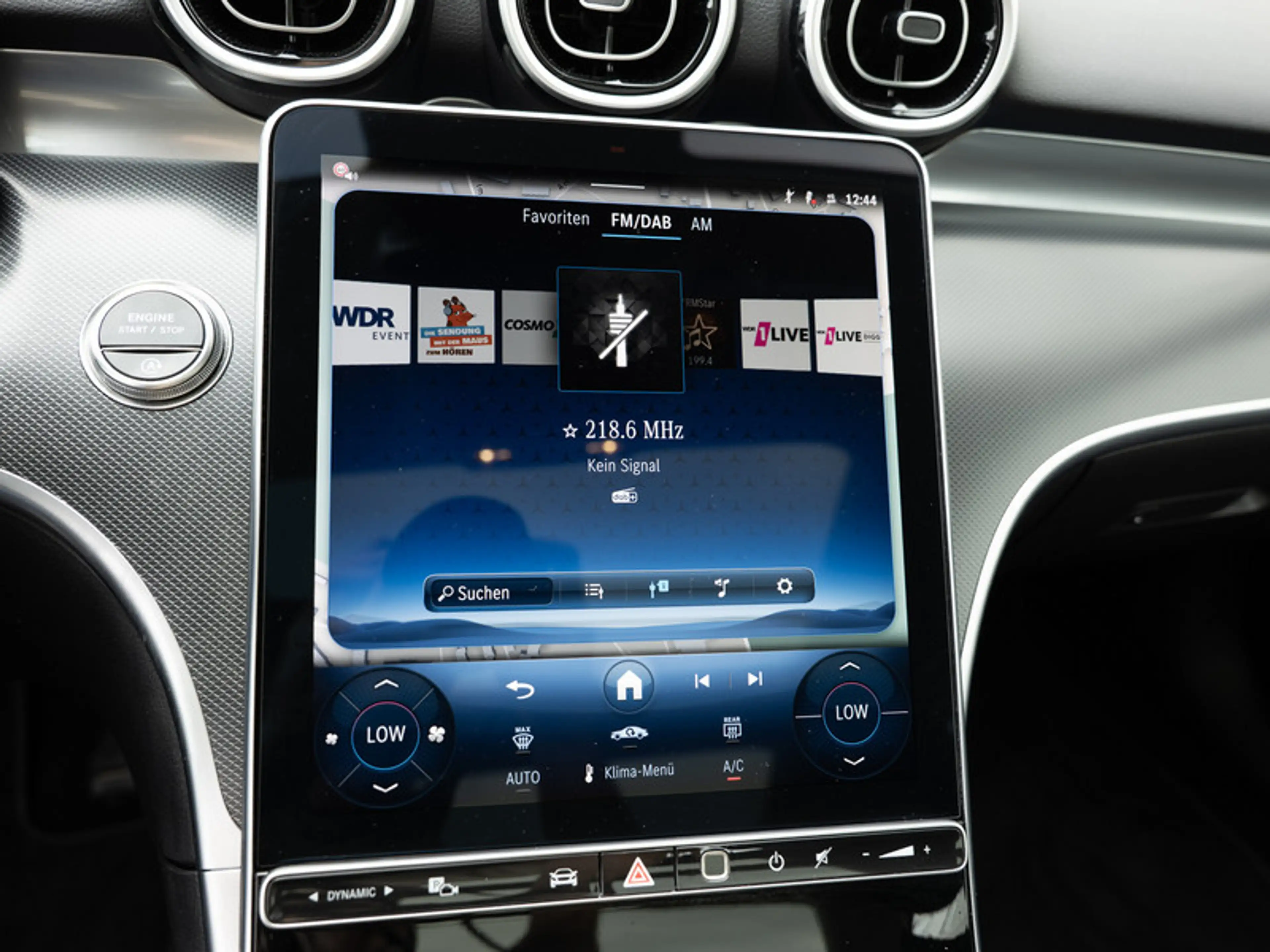 Mercedes-Benz C 220 d Avantgarde/LED/Pano/Totw/Leder/Winter — photo 10