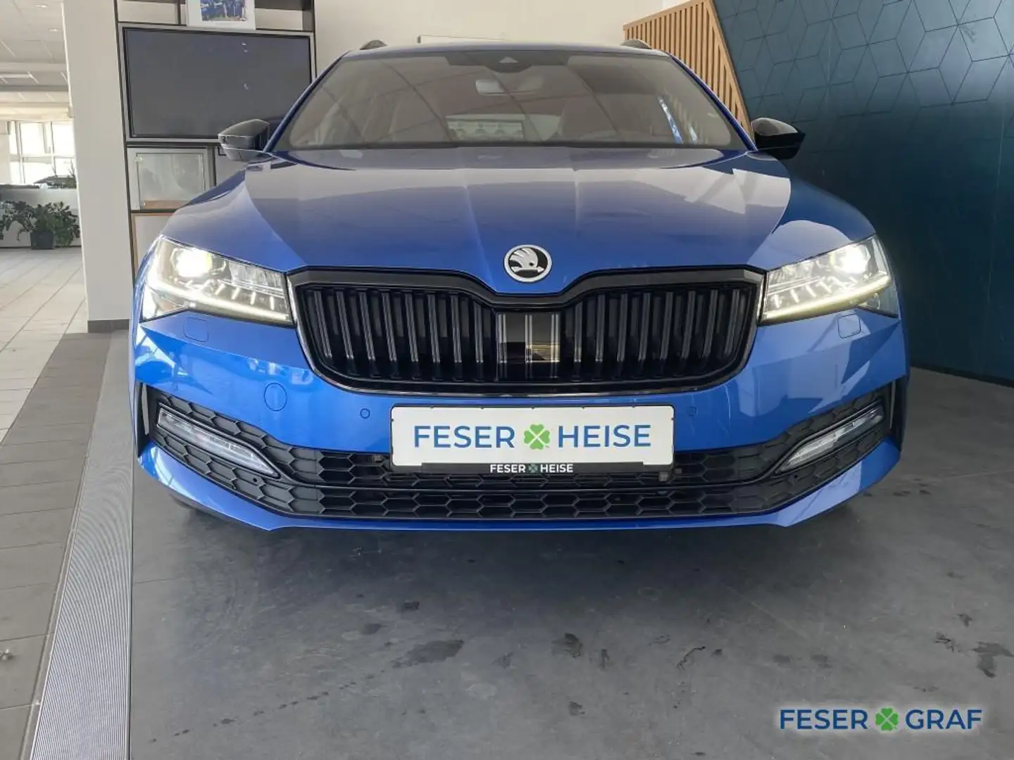 Skoda Superb Combi 2.0 TSI SportLine DSG*DCC*ACC*SHZ*LED*SmartL Bleu - 2