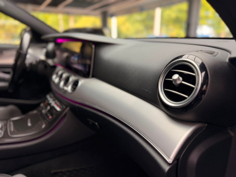 Mercedes-Benz E 400 d 4Matic/AMG-LINE/T-MODELL/MAGNO — photo 12