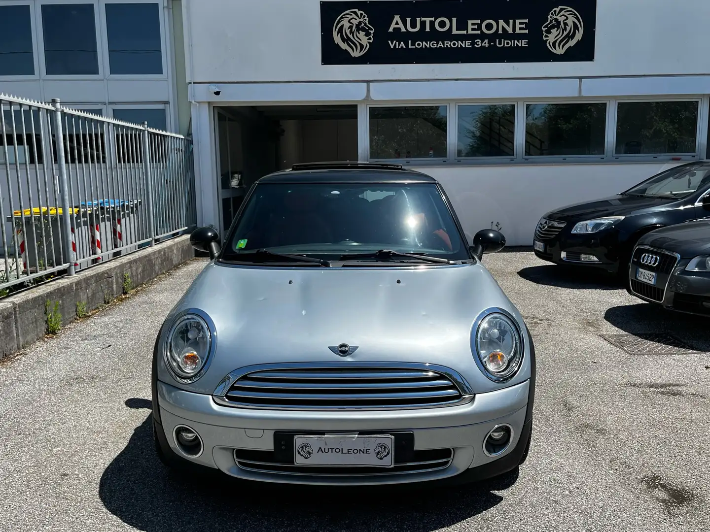 MINI Cooper 1.6 50 Mayfair 122cv AUTOMATICA - TETTO - FULL OPT Zilver - 2