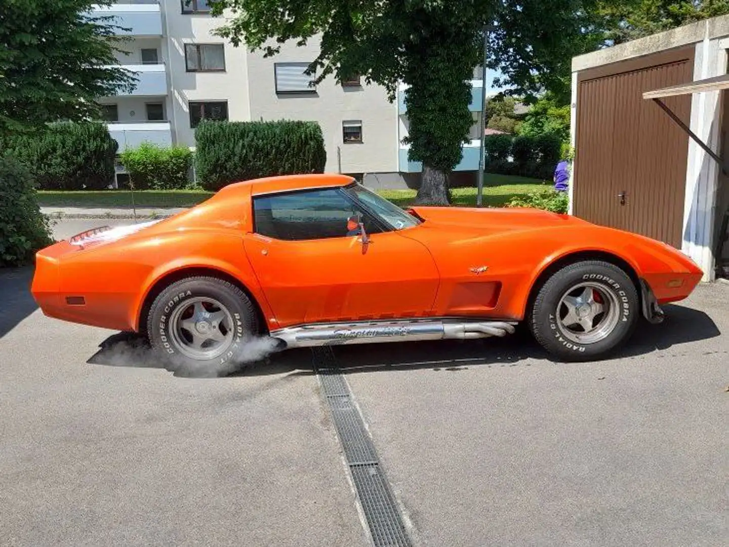 Chevrolet Corvette Оранжевий - 2