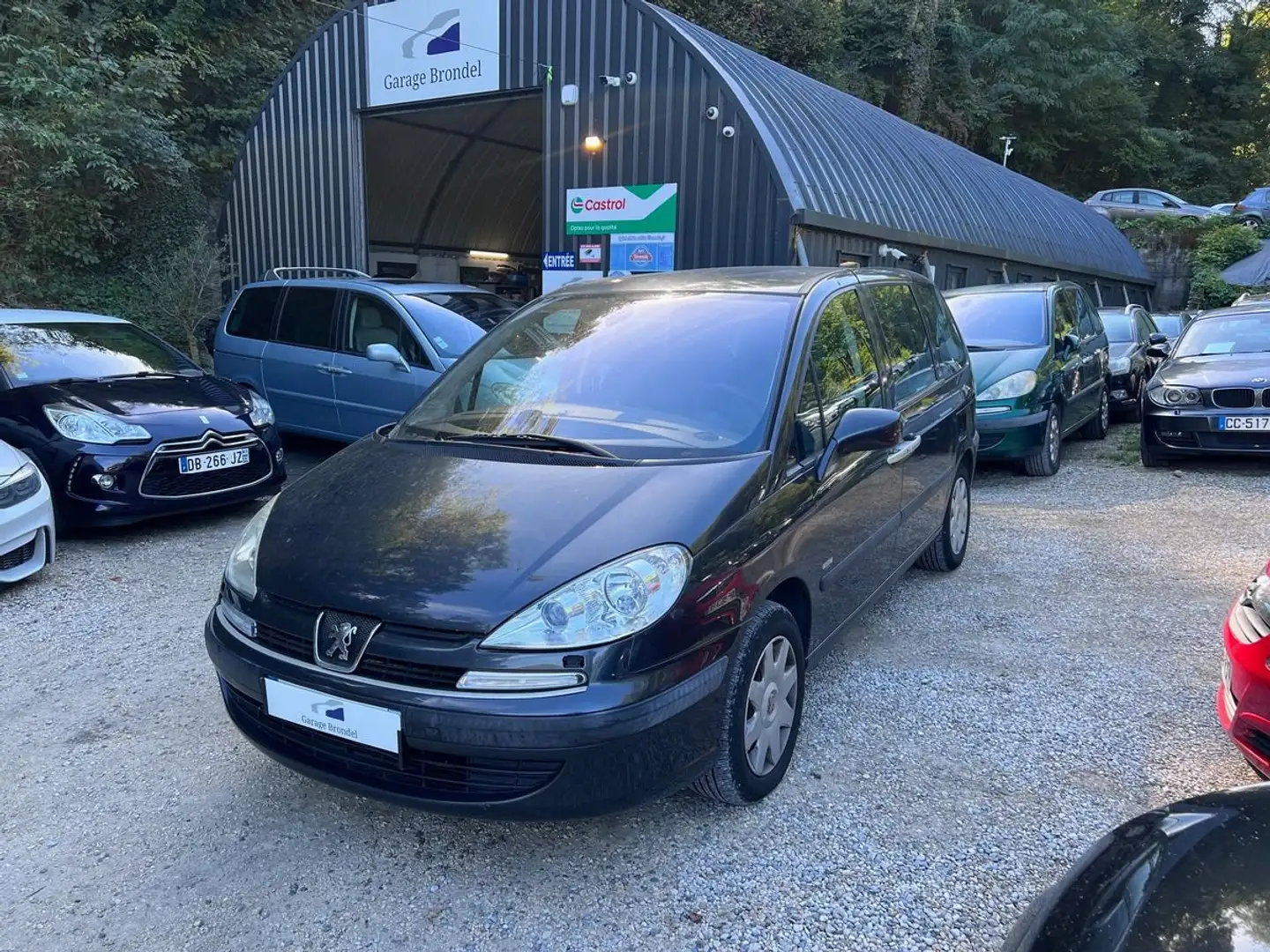 Peugeot 807 2.2 HDi 128cv 7 places Šedá - 1