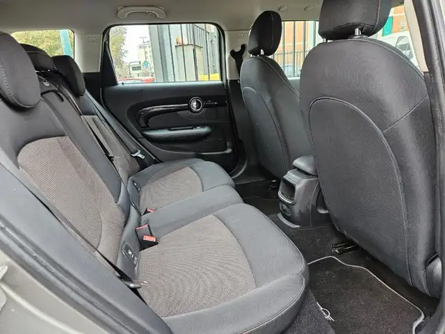 Mini Clubman view 13