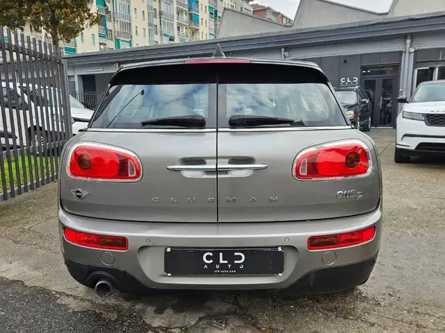 Mini Clubman view 5