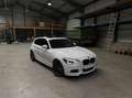 BMW 125 d Aut. *M-Performance* *SHZ* *NAVI* Weiß - thumbnail 1