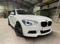 BMW 125 d Aut. *M-Performance* *SHZ* *NAVI* Weiß - thumbnail 2