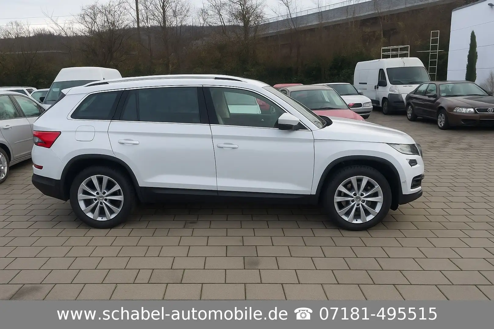 Skoda Kodiaq Style 4x4 2.0TSI DSG NAVI AHK LED 7-Sitze White - 1