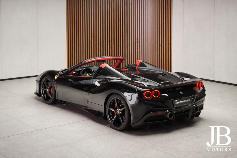 Ferrari F8 Spider Carbon Lift LED Racing Seats Akrapovic — photo 2