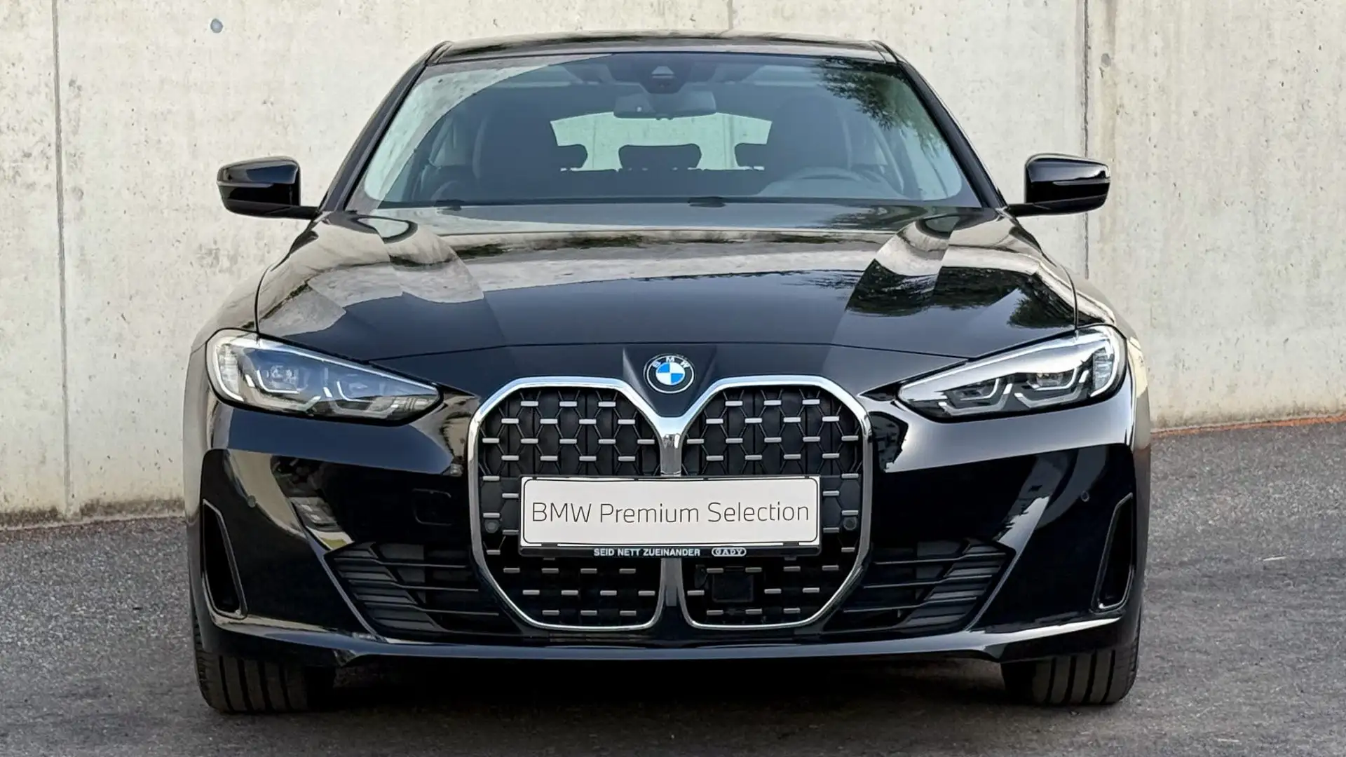 BMW 420 i Schwarz - 2