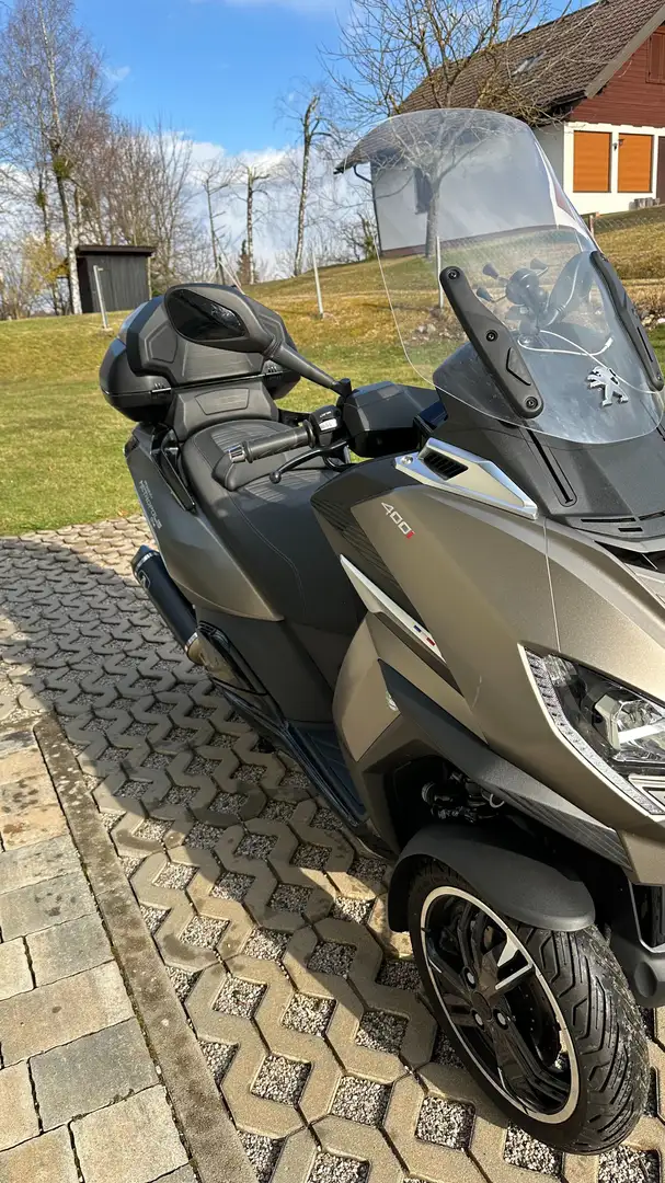 Peugeot Metropolis SW Grau - 2
