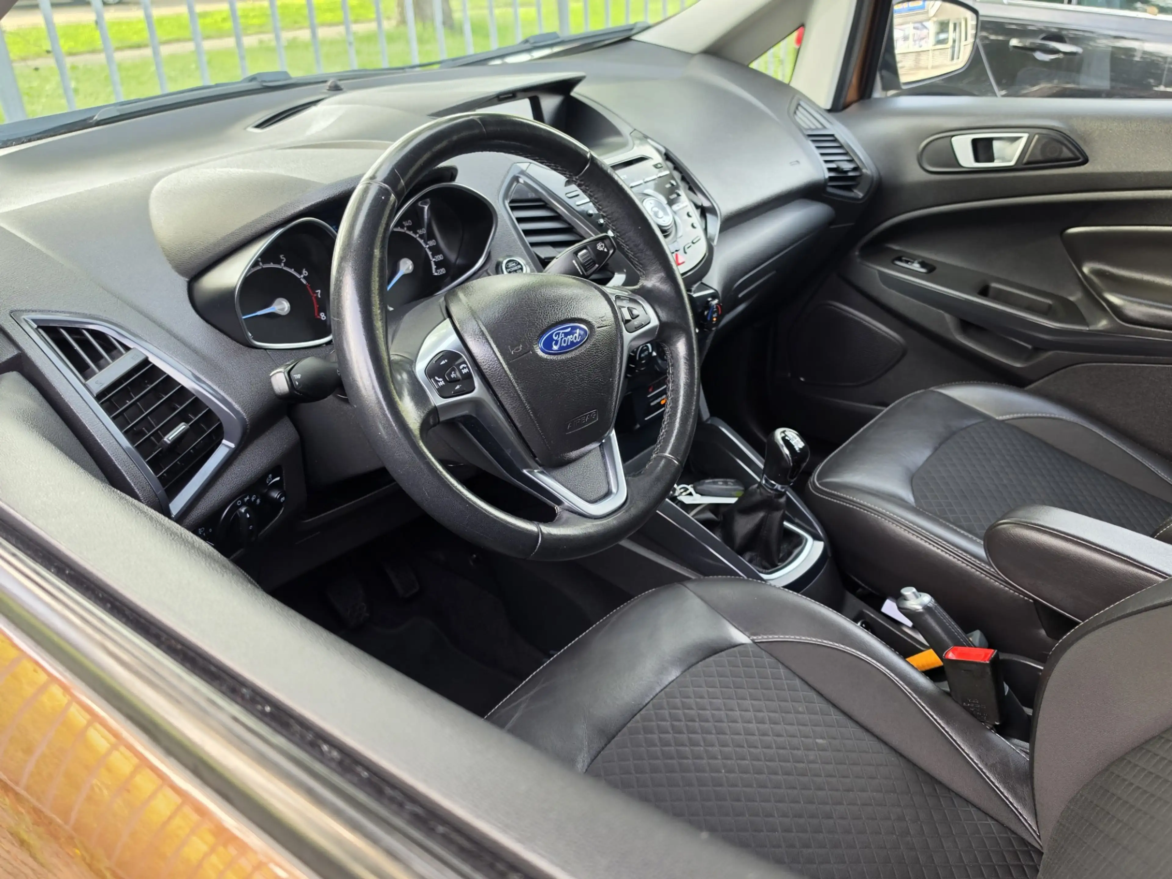 Ford EcoSport 1.0 EcoBoost Titanium Dealer Onderhouden — photo 8