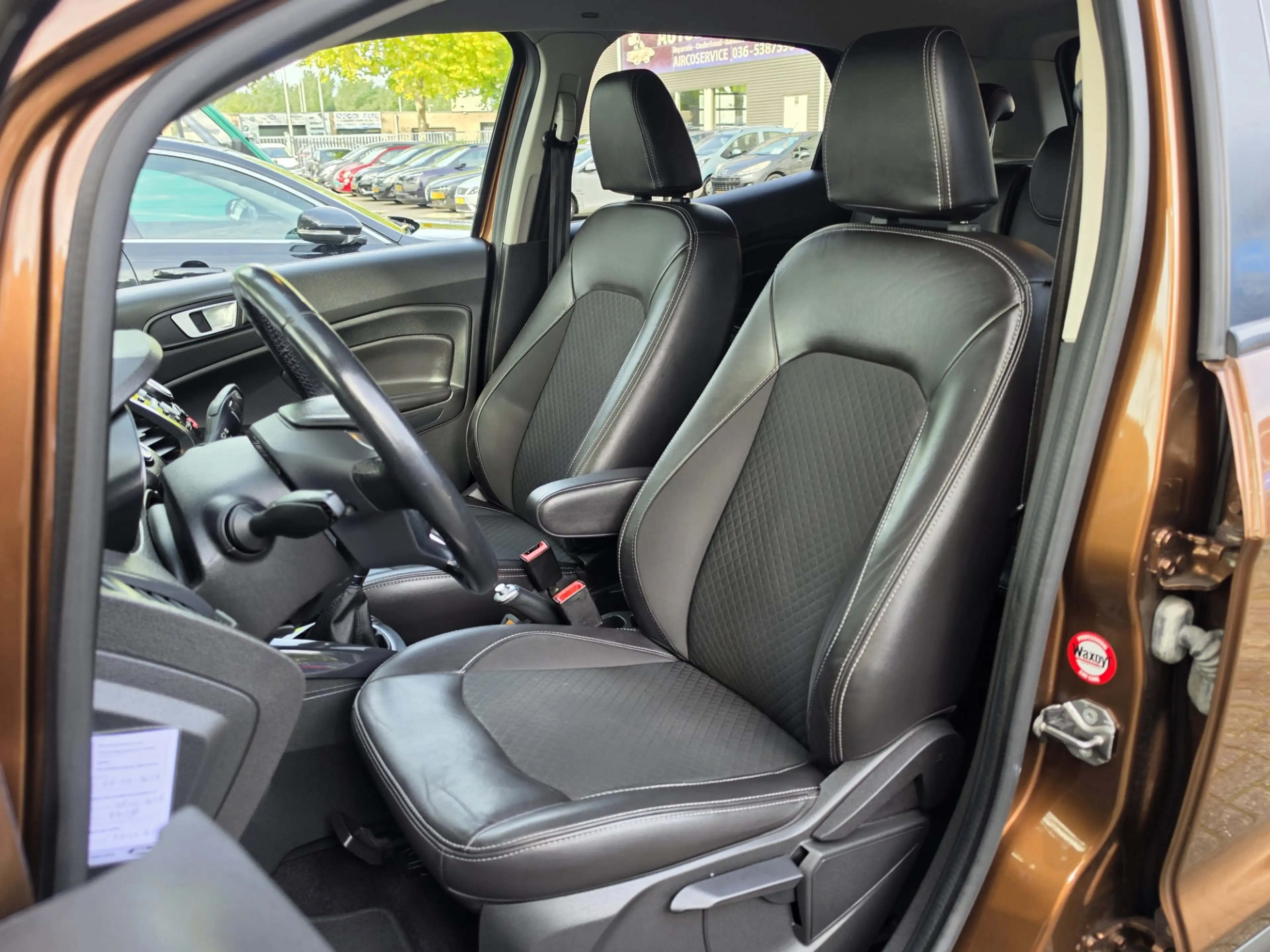 Ford EcoSport 1.0 EcoBoost Titanium Dealer Onderhouden — photo 9