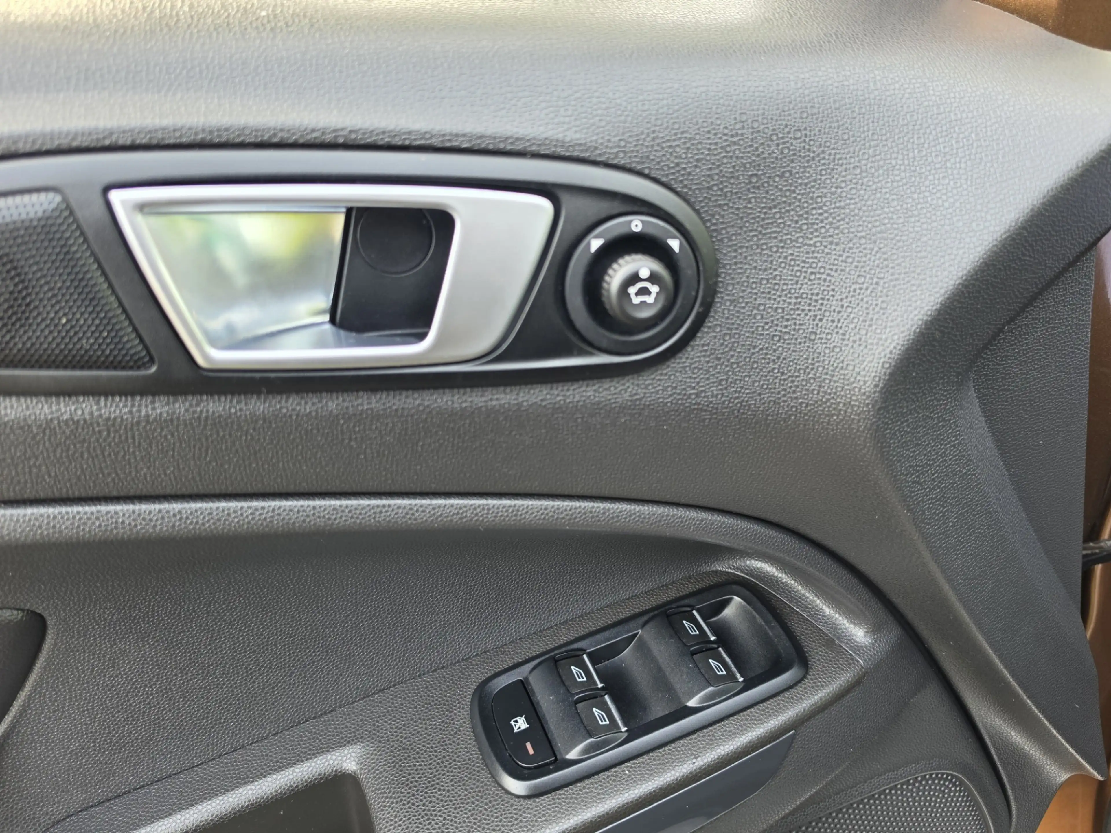 Ford EcoSport 1.0 EcoBoost Titanium Dealer Onderhouden — photo 13