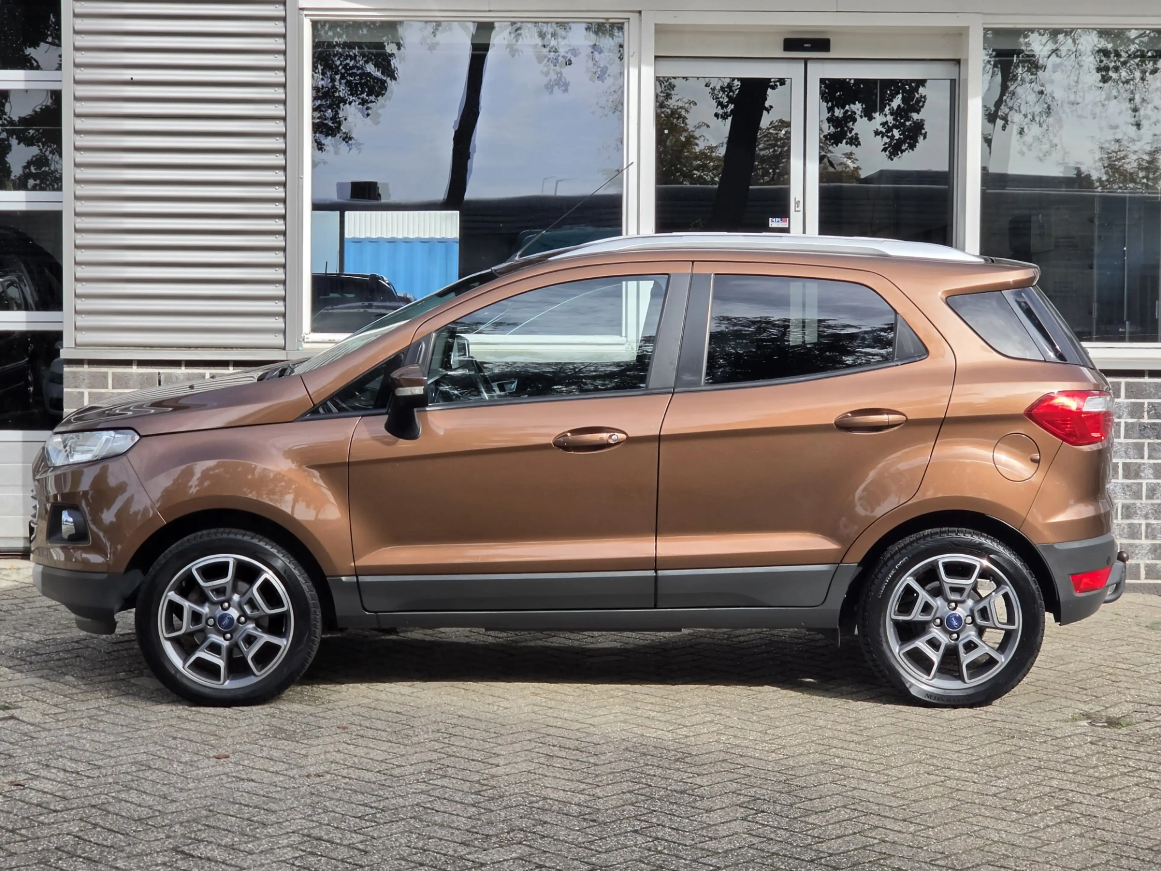 Ford EcoSport 1.0 EcoBoost Titanium Dealer Onderhouden — photo 3